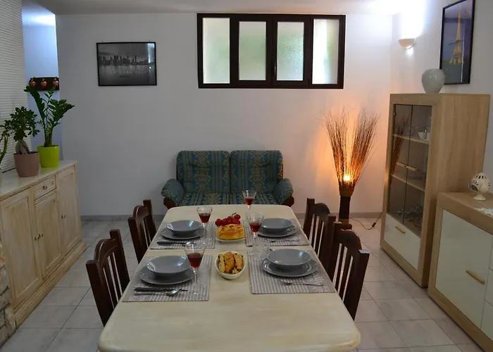 Tavernetta Del Borgo Apartment Specchia